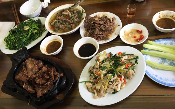 Lợi Thịnh - Cơm Lẩu & Thịt Trâu Tươi