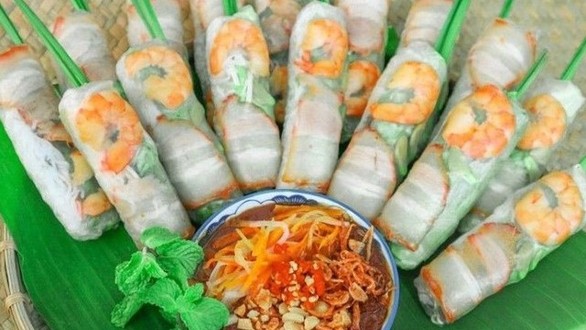 Ăn Vặt Pé Gu - Gỏi Cuốn & Tép Chiên - Cách Mạng Tháng 8