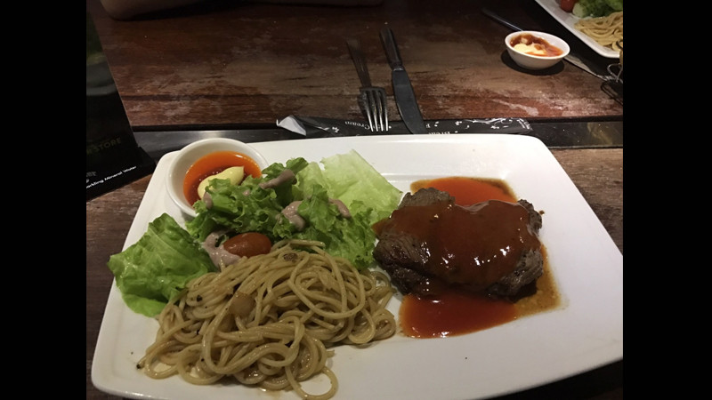 BEEFSTEAK TITI - VŨ HUY TẤN