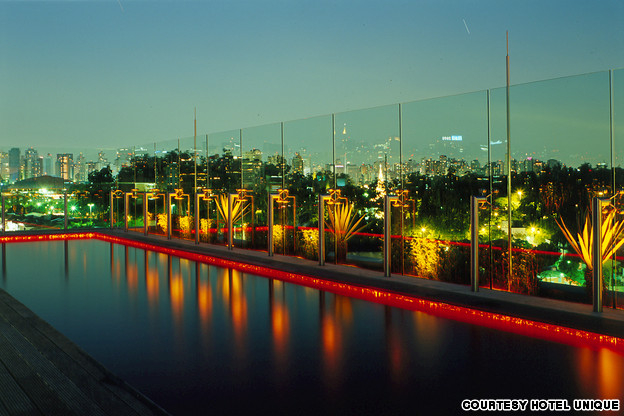 Skye_rooftop_pool_Sao_Paolo