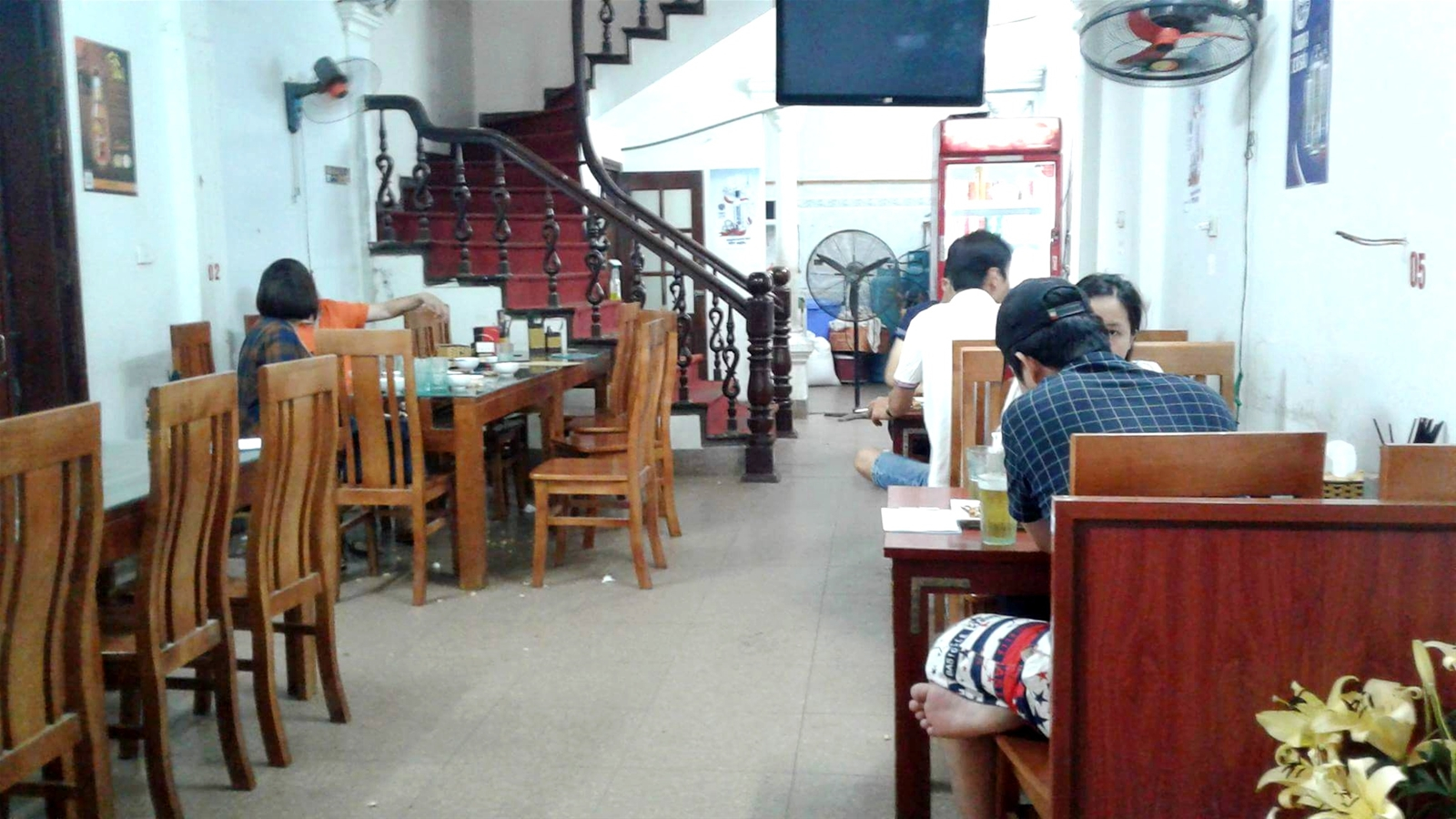 Không gian bên trong nhà hàng Minh Béo