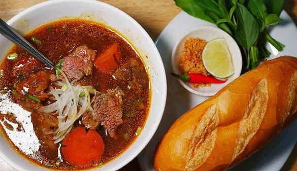 Bánh Ướt Lòng Gà - Bánh Mì Bò Kho PHÚ QUÝ - Nguyễn Xí