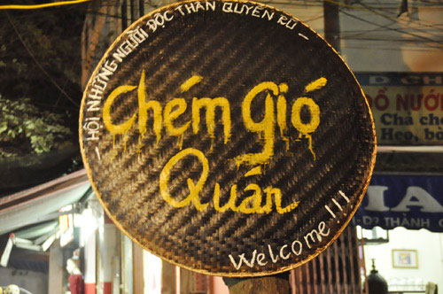chem-gio-quan-an-vat-ha-noi-ngon