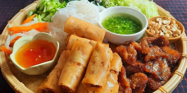 Bún Thịt Nướng & Bún Trộn SG - YÊU YÊU FOOD - Pháo Đài Láng