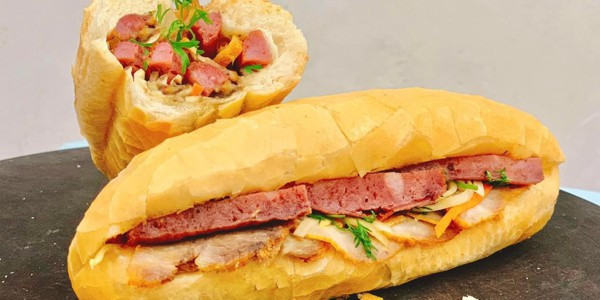 Tiệm Coffee Phố & Bánh Mì Pate Truyền Thống - Coffee & Bánh Mì Pate Hải Phòng - 110 Phùng Chí Kiên