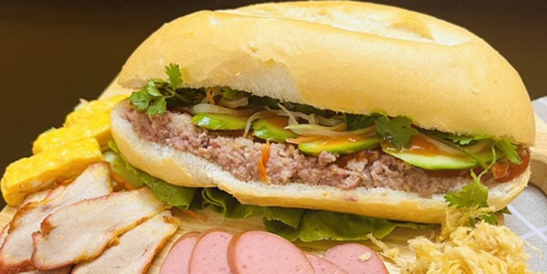 Ba Chánh - Bánh Mì - 41 Thích Quảng Đức