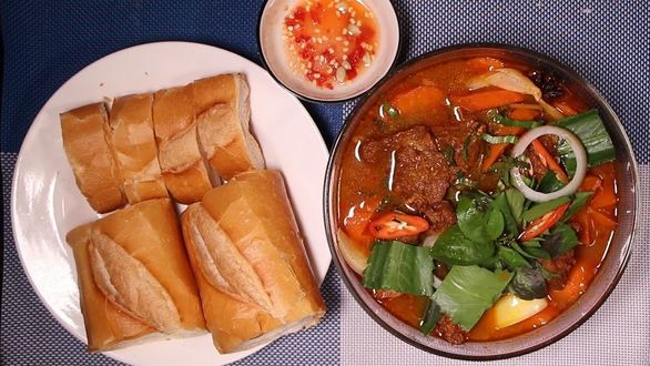 Phá Lấu Bò Chị Nga - Nguyễn Biểu