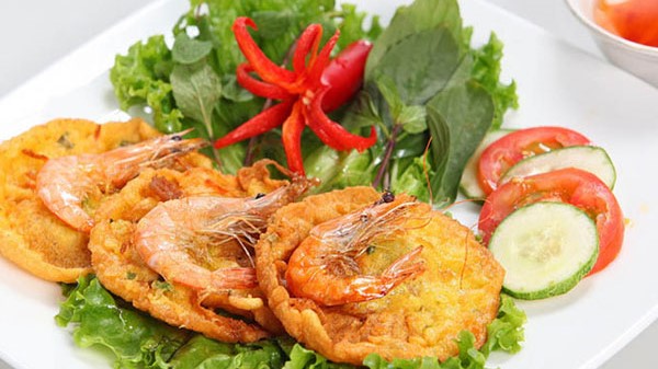 Rôn Drink & Food - Trà Trái Cây & Bánh Tôm Hồ Tây