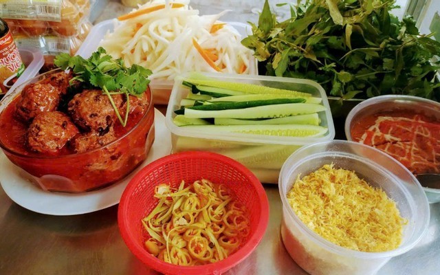 Trà Bí Đao Kệ - Trà Sâm Bí Đao & Bánh Mì Chả Cá Nóng - Thống Nhất