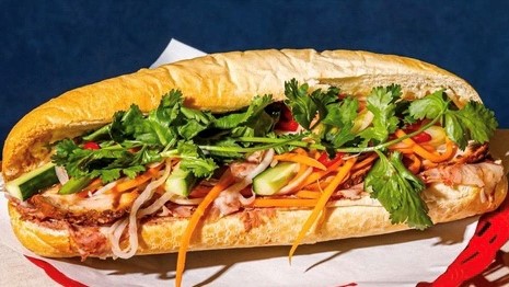 Thủy Tây - Bánh Mì Rau Nem & Viên Chiên Thập Cẩm