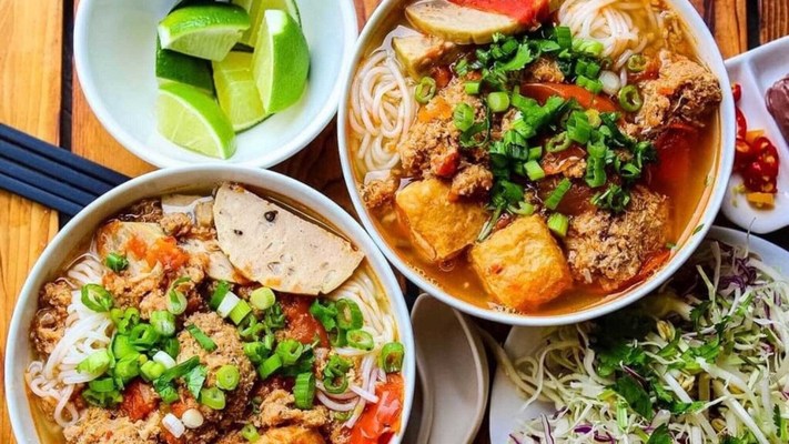 Quán Ăn Phương Trang - Cơm Tấm & Bún Riêu