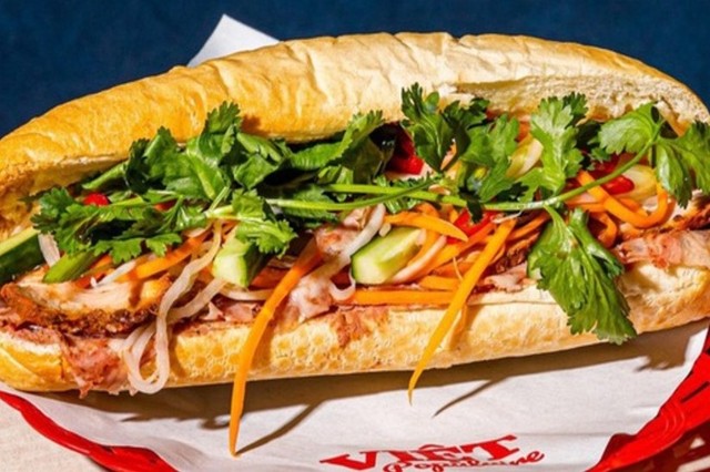 BÁNH MÌ SÀI GÒN - Bánh Mì, Xôi Mặn & Trà Chanh