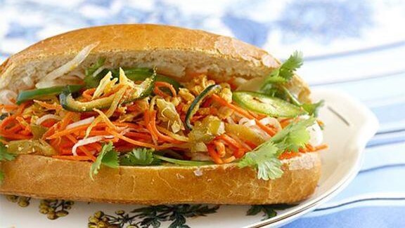 Bánh Mì Chay Ngọc Tứ 2 - 82 Tiểu La