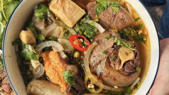 Bún Bò Nam Bộ - Phan Huy Ích