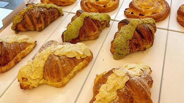 Ryan's Patisserie - Croissant & French Bakery - 82 Thợ Nhuộm