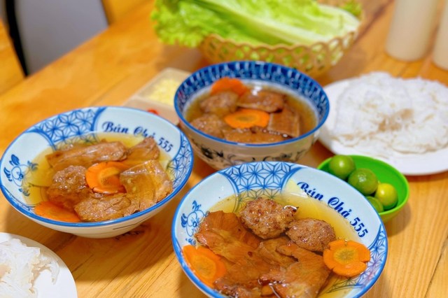 Bún Chả 555 - Ẩm Thực Hà Nội