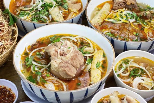 Bún Bò Huế Cô Xuân Chợ Đông Ba - Tân Quy