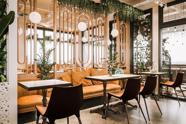 Tiệm Cà Phê Nhà Cũ - Khu Phố 7