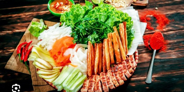 Duy Quang - Cơm Gà, Bún Đậu Mẹt & Nem Nướng Nha Trang