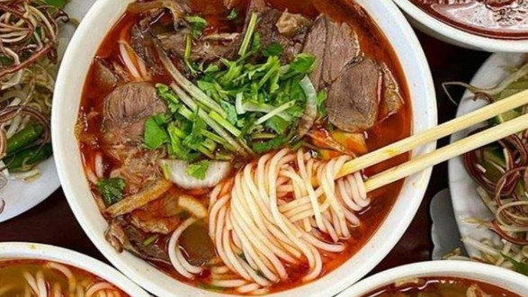 Bún Bò Huế Bến Ngự - Lạc Trung