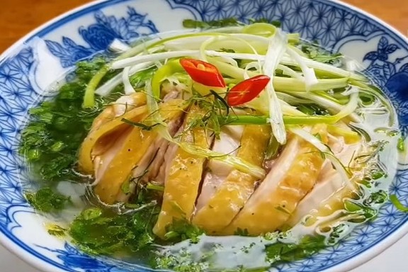 Phở Gà Nòi - 11 Võ An Ninh