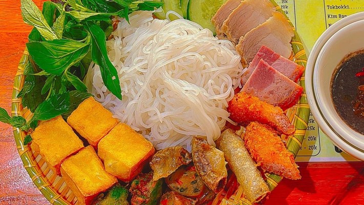 Bún Đậu Mắm Tôm Bà Xíu - Phan Bội Châu