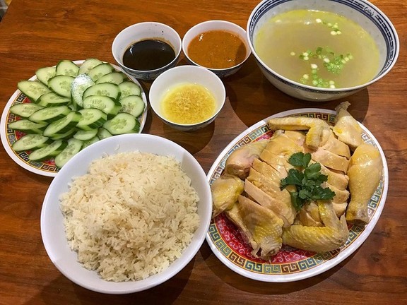 Cơm Gà Xối Mỡ - Tân Lộc Ky