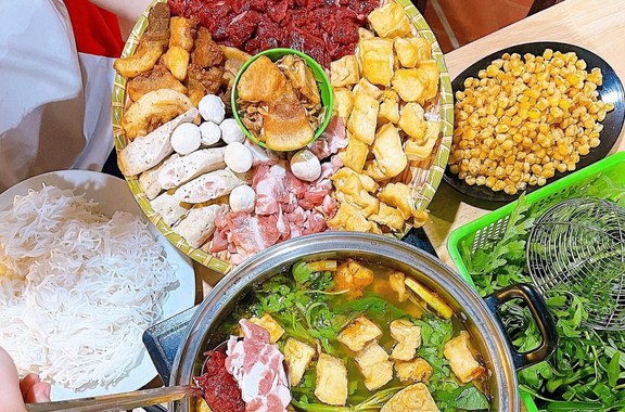 Hưng Thịnh Quán - Bún Chả Chấm & Bún Riêu Cua Tóp Mỡ - Lạc Long Quân