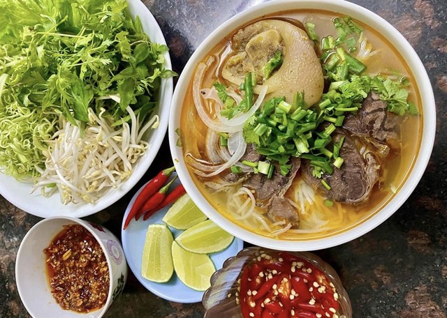 Dì Phượng - Bún Bò Giò & Bún Riêu Cua