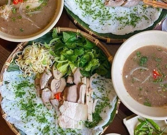 78 Phú Yên (Quớ Nẫu) - Bánh Canh Hẹ & Bánh Hỏi Lòng Heo - Đường Số 3