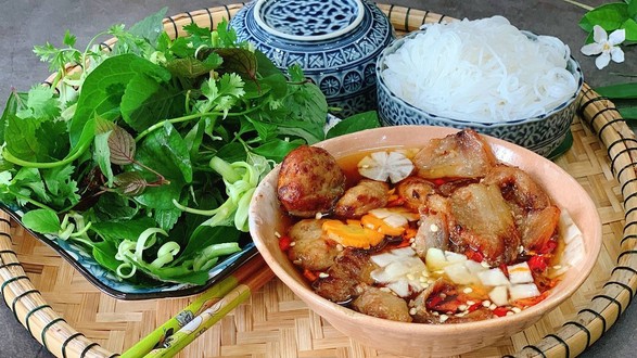 Bún Chả Hà Nội & Bún Đậu Mắm Tôm Ánh Dương