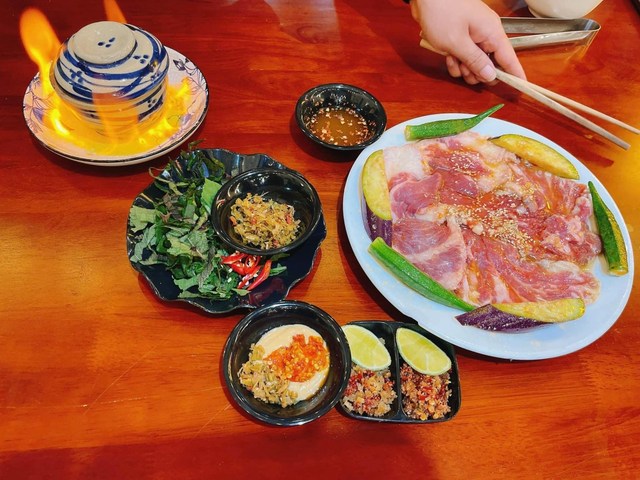 Quán Bò Vàng - 61 Âu Dương Lân