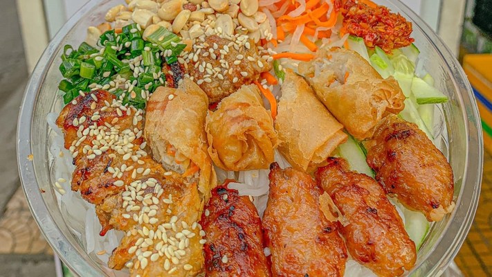 Tiệm Bún Ống Tre - Lô TM1405 Đường Trần Nhân Tông