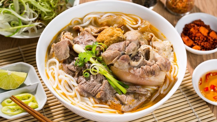 Bếp Cô Thanh - Bún Bò Thố Đá - Phạm Hùng