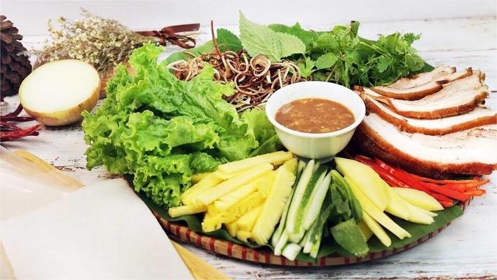 Bánh Tráng Cuốn & Nộm Bò Khô Ngọc Thạch - Sài Đồng