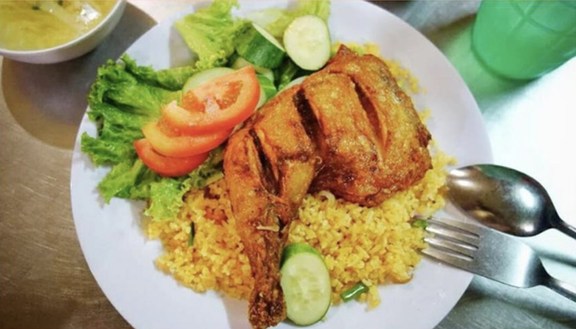 Cơm Gà Vy Ký - Bùi Đình Tuý