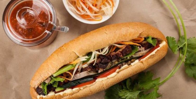 Pang - Bánh Mì Chả Cá - Hồng Trà Tắc Sủi Bọt & Trà Sữa - Nguyễn Phúc Nguyên