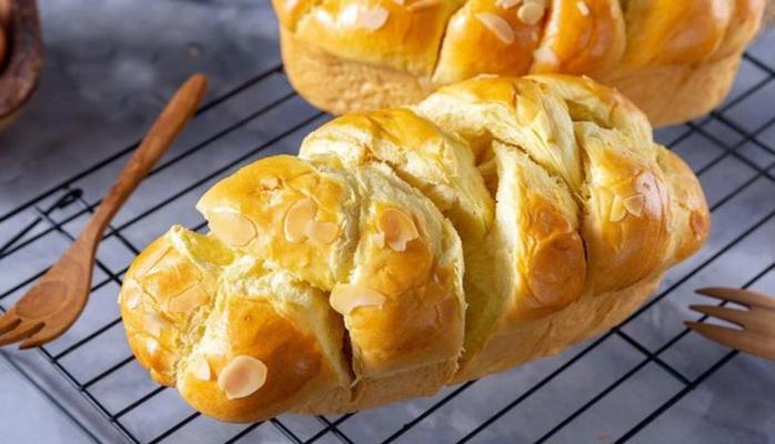 Ốc Vít Bakery - Miếu Đầm