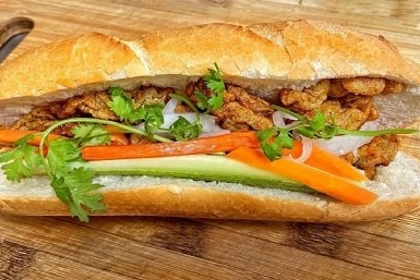 Cà Phê Ngân Ngân & Bánh Mì Chả Cá Má Hải