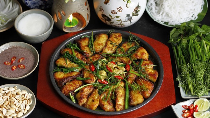 Chả Cá Lã Vọng Cô Xuyến - 549/82 Nguyễn Đình Chiểu