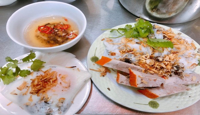 Thịnh Phương - Bánh Cuốn Nóng, Bún Chả & Gà Ác Tần