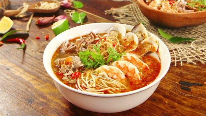 Bún Thái Hải Sản & Ăn Vặt - 161 Trần Phú