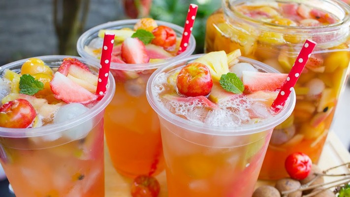 Cô Nhài - Tiệm Trà Trái Cây - Hồ Sen