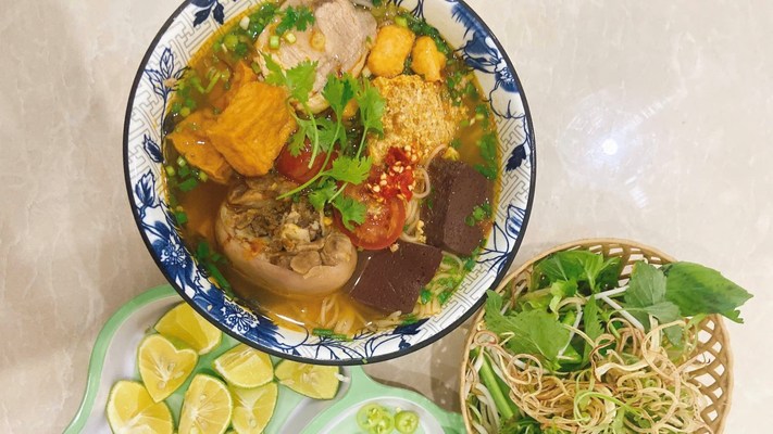 Bún Riêu Yến Yến - Đường 518