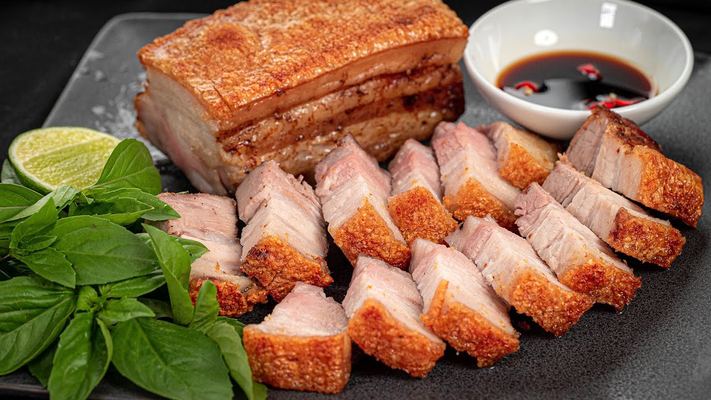 Heo Quay A FU - Bánh Mì, Bánh Hỏi & Ba Chỉ Giòn Da