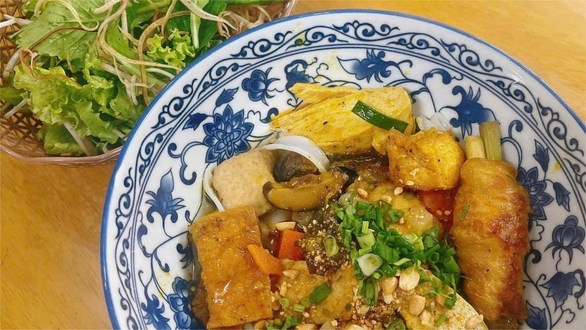 Mì Quảng Nội Tôi - Trương Công Định