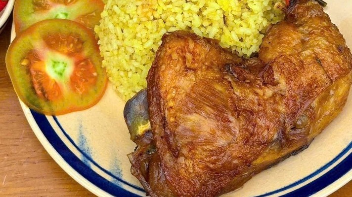 Cơm Gà Hồng Phát - Miến Gà & Bánh Canh Gà - Ngô Gia Tự