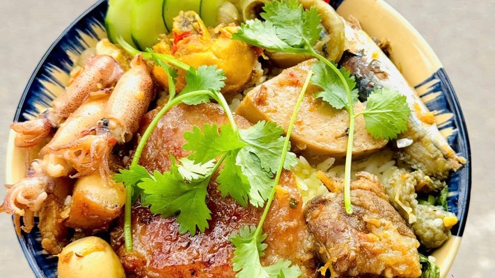 Cơm Trưa & Ăn Vặt Chiều - 15 Tô Hiến Thành