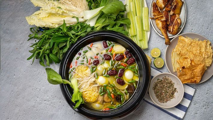 Lẩu Gà Tiềm Ớt Hiểm - Lẩu Gà Lá É Đoàn 369