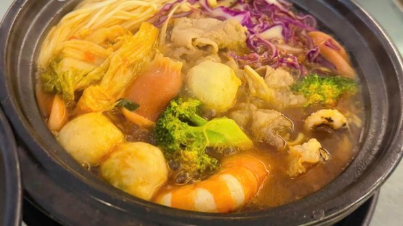 Ăn Vặt & Bánh Kẹp Bà Già